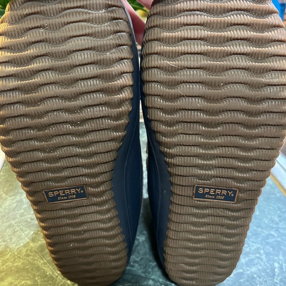 Sperry Women’s Navy and Tan Breakwater Duck Boots - Picture 9 of 9